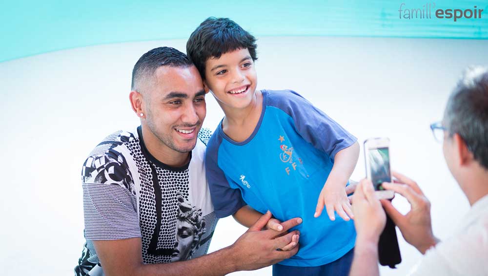 REUNION. Etang-Salé: Dimitri Payet au chevet des enfants porteurs de handicap (Source freedom)