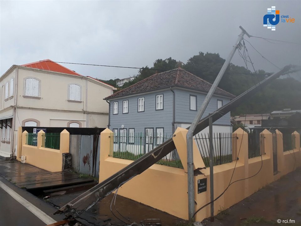 OURAGAN MARIA. Quelques dégâts au Carbet en Martinique.