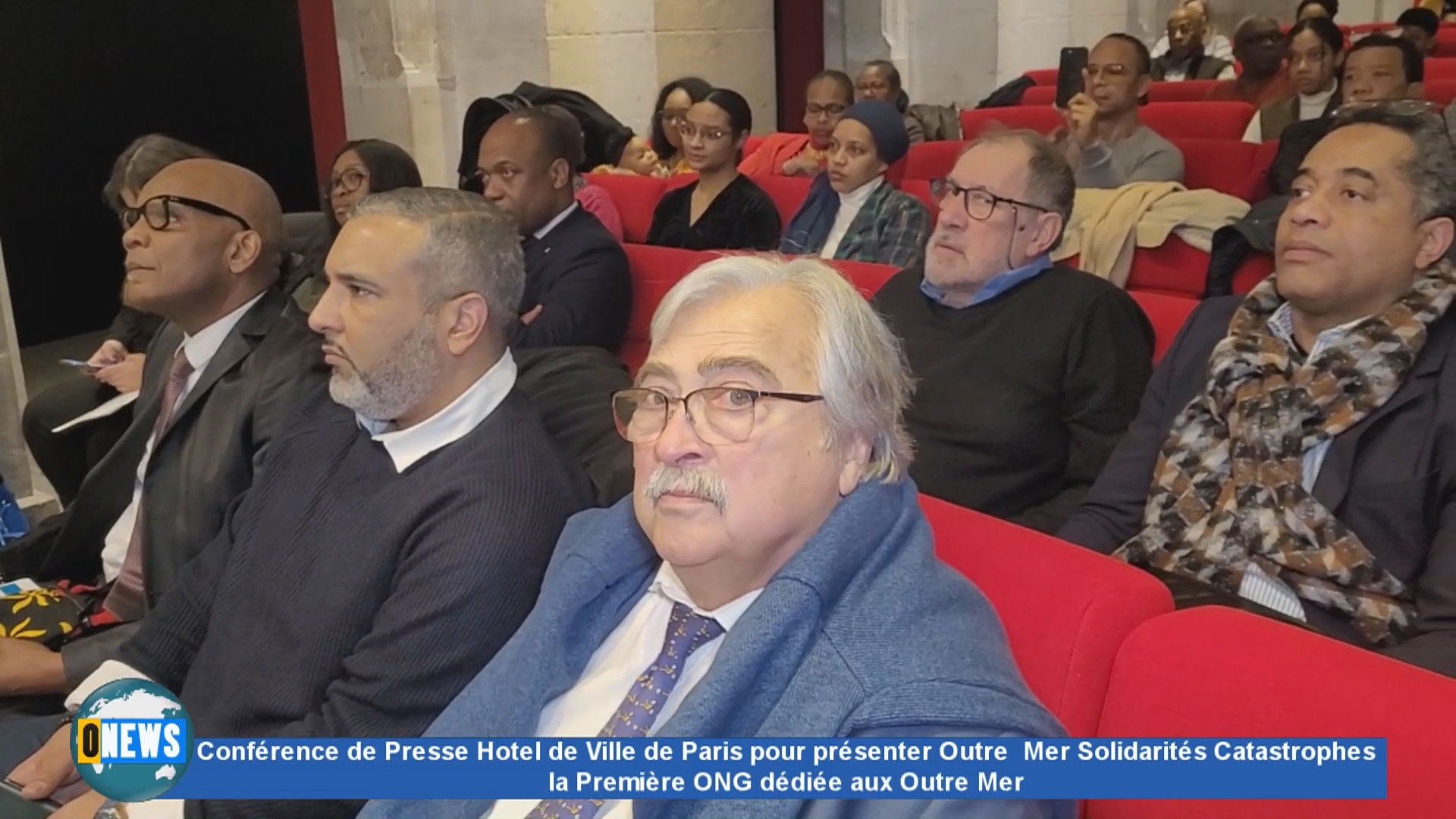 Conférence de presse Hotel de Ville de paris pour présenter l ONG Outre mer solidarités catastrophes